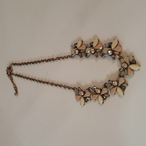 Antique Goldtone Bib Necklace with Clear, Cream, and Peach Rhinestones - Picture 3 of 7